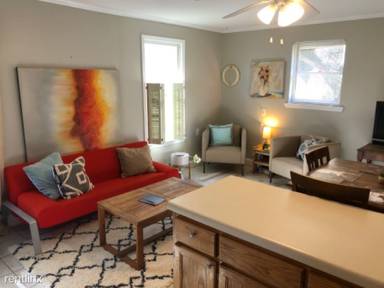 Main picture of 902 Garnett Ave