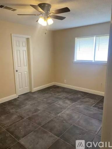 Main picture of 619 S 37th St