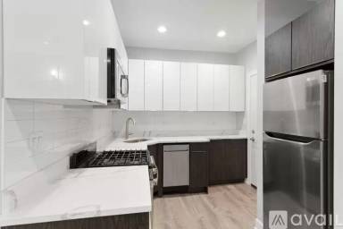 Main picture of Edgewater Gardens Apartments