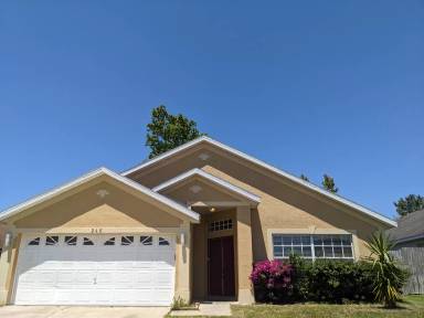 Main picture of 246 Queen Mary Dr