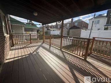 Main picture of 2719 Throop Ave