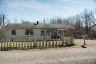 Main picture of 90 Primrose Dr
