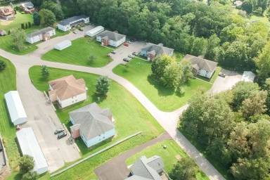 Main picture of 402 Kittery Ridge Dr