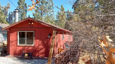 Main picture of 561 Maple Ln
