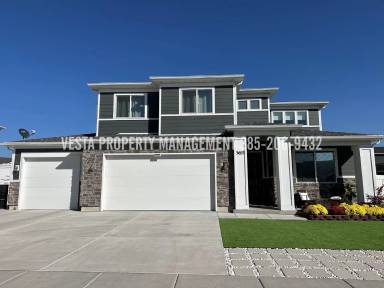 Main picture of 3653 S Wren St