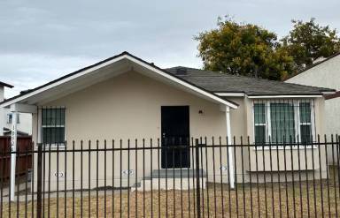 Main picture of 10526 S Budlong Ave