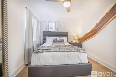 Main picture of 855 22nd Ave N