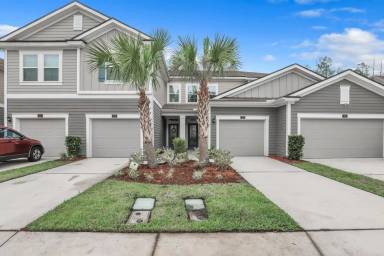 Main picture of 61 Bush Pl