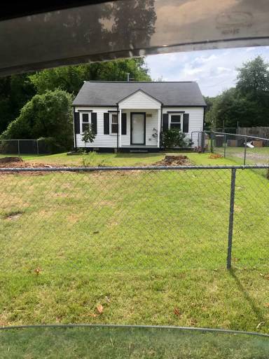 Main picture of 2506 Rowe St