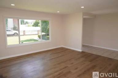 Main picture of 10237 Pheasant Ave