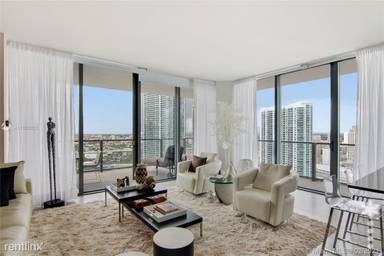 Main picture of Reach at Brickell City Center