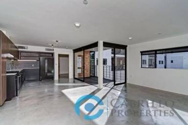 Main picture of Russell Lofts
