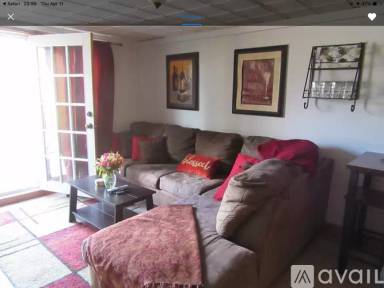 Main picture of 8 Maple St