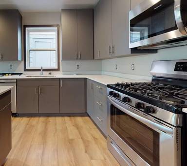 Main picture of 605 12th Ave SE