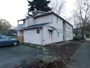 Main picture of 535 Burnett Ave S