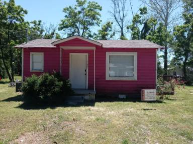 Main picture of 1105 South Rd