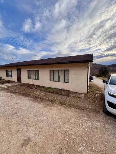 Main picture of 6785 Mud River Rd