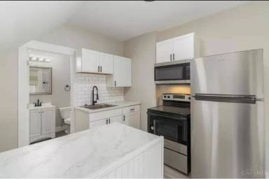 Main picture of 852 Windham Ave