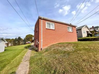 Main picture of 1818 Grant St