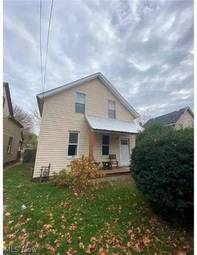 Main picture of 3245 W 61st St