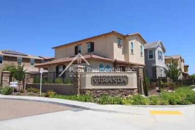 Main picture of 1 Huddlestone Cir