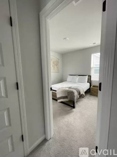 Main picture of 504 Yellow Leaf Ln