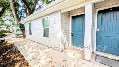 Main picture of 313 N Navy Blvd