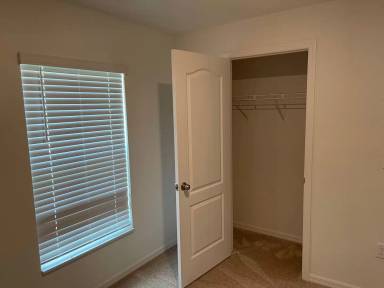 Main picture of 75 Raleigh Dr