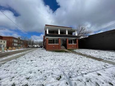 Main picture of 15203 Kinsman Rd