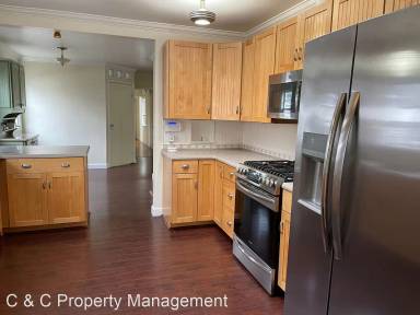 Main picture of 241 Beemer Ave