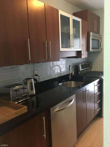 Main picture of 320 85th St