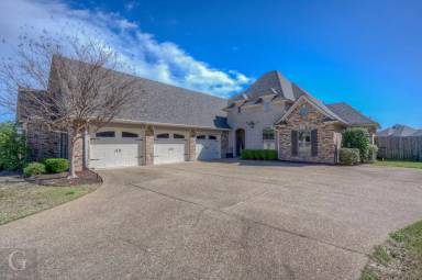Main picture of 689 Dumaine Dr
