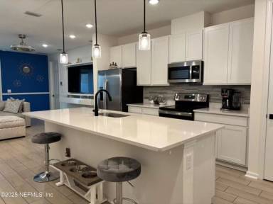 Main picture of 7257 Mahogany Run Dr