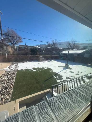 Main picture of 593 S Sunset Dr