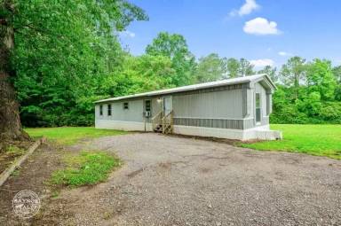 Main picture of 131 Wood Church Rd
