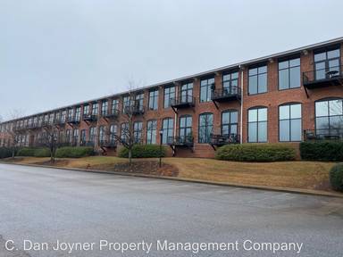 Main picture of 300 South St