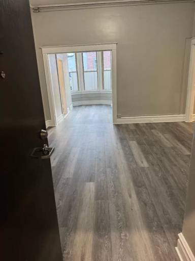 Main picture of 220 N 6th St