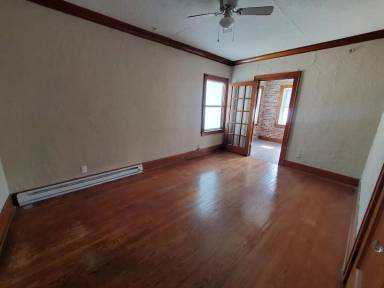 Main picture of 1014 15th Ave