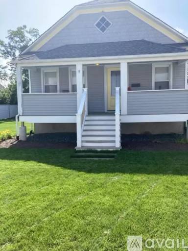 Main picture of 90 Seaview Ave