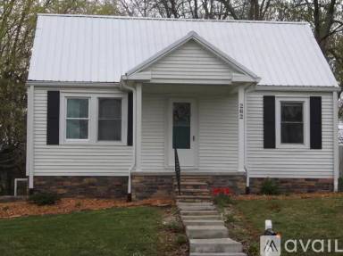 Main picture of 262 Old Bardstown Rd