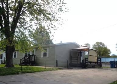 Main picture of 425 Parkside Dr