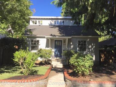 Main picture of 6124 NE 28th Ave