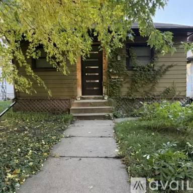 Main picture of 3332 32nd Ave S