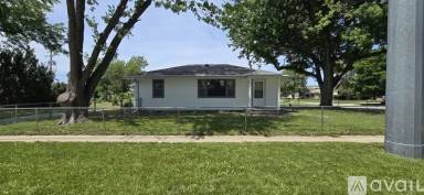 Main picture of 5645 Kearney Ave