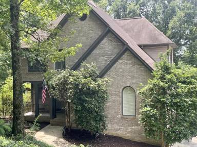 Main picture of 6555 Oak Crest Cv