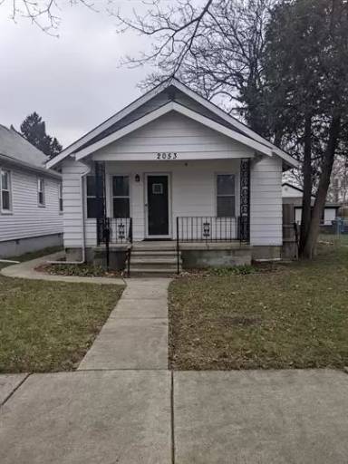 Main picture of 2053 Austin Ave