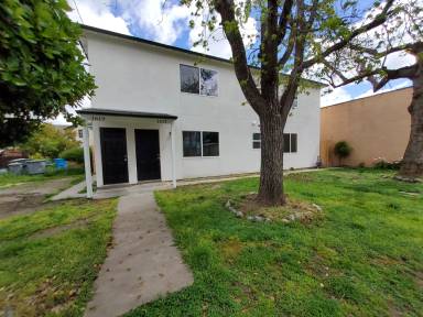 Main picture of 1619 Elm St