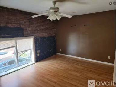 Main picture of 214 Wall Street - A
