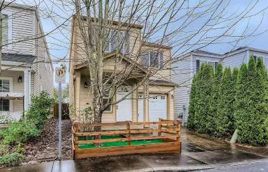 Main picture of 19973 SW Kendall Ln