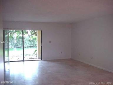 Main picture of 10184 NW 41st St